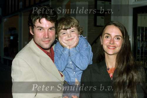 Amsterdam 14 juni 2001
Presentatie van het nieuwe internetbedrijf van Johnny de Mol Jr.
Daniel Boissevain met vrouw en zoontje Robin