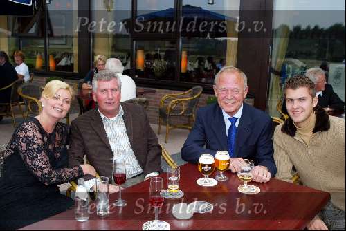 Apeldoorn 9 september 2003
Golftournooi van de ronnie tober foundation op golfbaan de scherpenberg
Jan Jochems met vrienden
