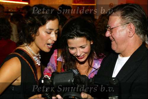 Amsterdam 22 september 2003
Premiere in de wolken 
Caroline de Bruijn en Joop v Tellingen