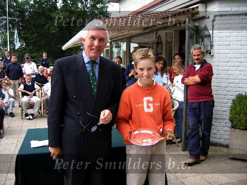 Molenschot 27 September 2003
Junior Smulders winnaar van Toxandria Jeugdgolf met een score van +3 met de Dhr. Brenninkmeijer
