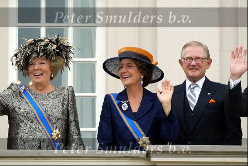 Den Haag16 september 2003
Prinsjes dag 2003. Pieter v Vollenhoven, Prinses Margriet en  Koningin Beatrix