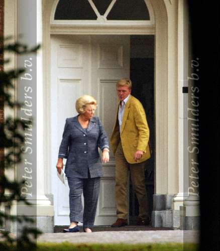 Den Haag 5 september 2003
Prins Willem Alexander en Koningin Beatrixbij Huis ten Bosch