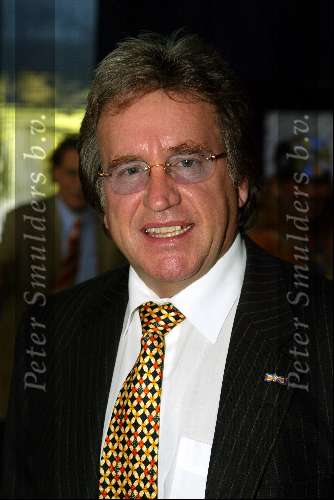 Hilversum 22 september 2003
Pincess records  presentatie in studio 21
Lee Towers met koninklijke onderscheiding