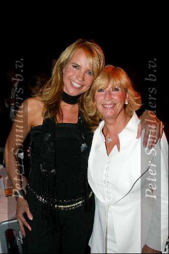 Hilversum 25 september 2003
Uitreiking van de gouden beelden in studio 21
Linda de Mol en Willeke Alberti