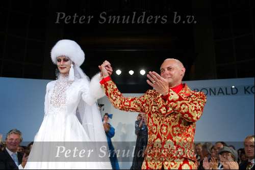 Amsterdam 15 september 2003
Modeshow Ronald Kolk in Koepelkerk
