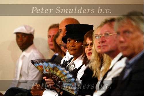 Amsterdam 15 september 2003

Modeshow ronald kolk in koepelkerk

ruth jacoth
Peter Smulders bv