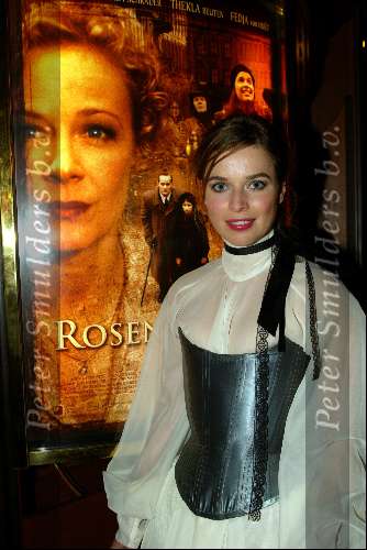 Amsterdam 23 september 2003
Premiere Rosenstrasse in tushinski
Thekla Reuten