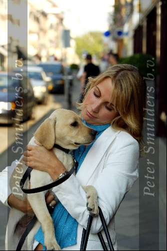 Amsterdam 17 september 2003
Vivian Reys met  hondje