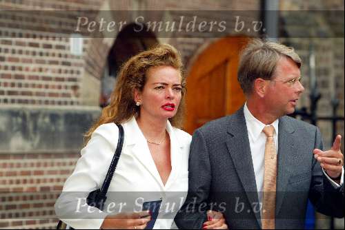 Den Haag 16 september 2003
Prinsjesdag 2003 .ministers en staatsecretarissen met hoedjes
vriendin thierry en de vroedt met man