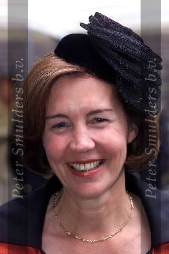 Den Haag 21 September 1999
Derde dinsdag van september
Tineke Netelenbos minister van Verkeer & Waterstaat