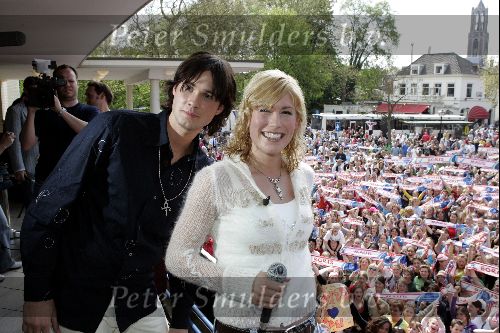 Utrecht 26 april 2004
Persconferentie Idols finalisten Maud Idols en Boris Idols in  schouwburg Utrecht.