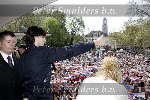 Utrecht 26 april 2004
Persconferentie Idols finalisten Maud Idols en Boris Idols in  schouwburg Utrecht.