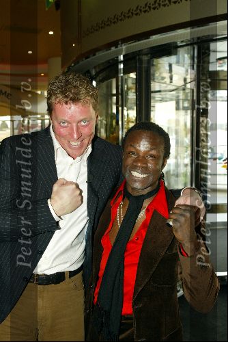 Scheveningen 27 april 2004
Lunch in het holland casino in scheveningen .
Dave Heijneman met Regilio Tuur