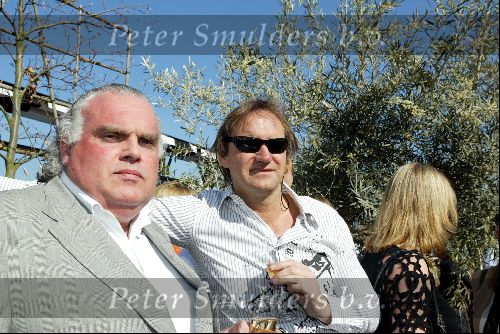 Ouderkerk aan de Ijssel 24 april 2004
Opening Klein Paardenburg in Ouderkerk aan de Amstel.
Erik  de Vlieger