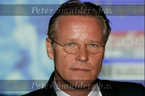 Amsterdam 26 april 2004
Persconferentie de grootste Nederlander.
Fons de Poel