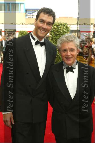 Scheveningen 4 april 2004
Premiere Lion King in Kurhaus.
Jacques d Ancona met vriend