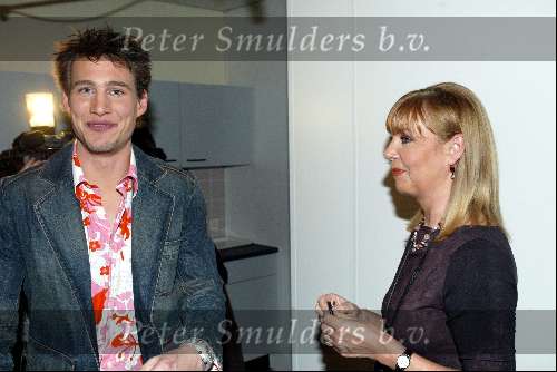Hilversum 3 april 2004
Finale Idols in studio 22.
Eric Idols met Jerney Kaagman