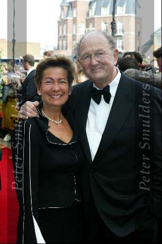 Scheveningen 4 april 2004
Premiere Lion King in Kurhaus.
Joop v d Ende met vrouw