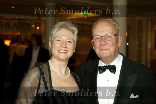 Scheveningen 4 april 2004
Premiere Lion King in Kurhaus.
Maria v d Hoeven met man