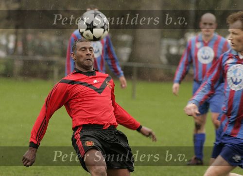 Amsterdam 9 april 2005
AFC 3 wordt kampioen. AFC met Ruud Gullit Stanley Menzo, Aron Winter, Johnny v t Schip, Marco v Basten (nummer 14), John Ewbank en Duncan Stutterheim.
Peter Smulders bv