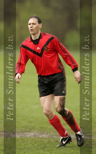 Amsterdam 9 april 2005
AFC 3 wordt kampioen. AFC met Ruud Gullit Stanley Menzo, Aron Winter, Johnny v t Schip, Marco v Basten (nummer 14), John Ewbank en Duncan Stutterheim.
Peter Smulders bv