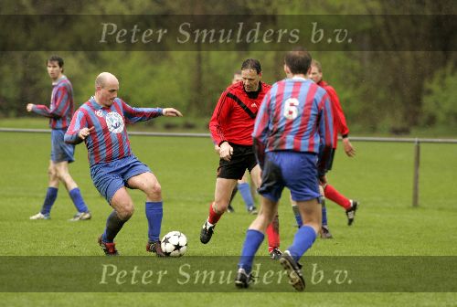 Amsterdam 9 april 2005
AFC 3 wordt kampioen. AFC met Ruud Gullit Stanley Menzo, Aron Winter, Johnny v t Schip, Marco v Basten (nummer 14), John Ewbank en Duncan Stutterheim.
Peter Smulders bv