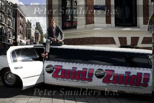 Amsterdam 25 augustus 2004
Presentatie nieuwe blad Zuid .
Jort Kelder op limousine
Peter Smulders bv