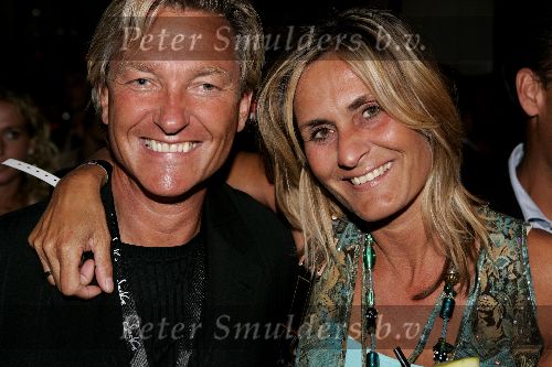 Rotterdam 7 augustus 2005
Monaco aan de maas feestje in de Jackie\'s.
Laurens Klawer met zijn vrouw
Peter Smulders bv