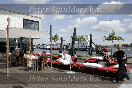 Amsterdam  4 augustus 2005
Onassis aan het ij in amsterdam
Peter Smulders bv