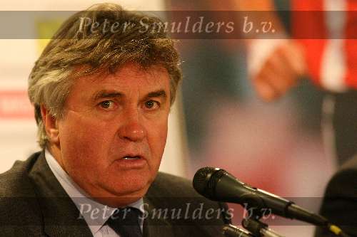 Eindhoven, 17 December 2005
Kompetiewedstrijd seizoen 2005/2006 
PSV-Willem II eindstand 4-1
Guus Hiddink tijdens de persconferentie
© Foto Bart Bel