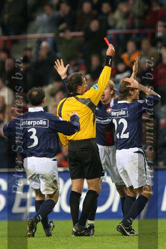 Eindhoven, 17 December 2005
Kompetiewedstrijd seizoen 2005/2006 
PSV-Willem II eindstand 4-1
Nuelson Wau krijgt de rode kaart
© Foto Bart Bel