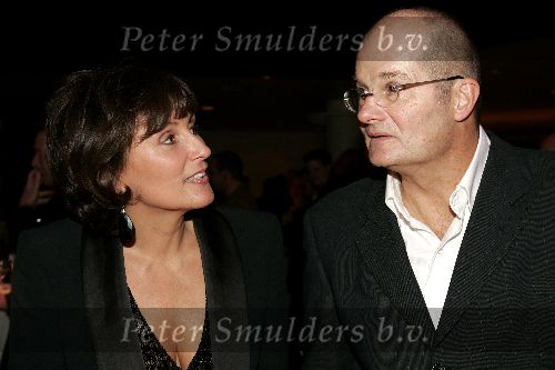 Den Bosch 19 december 2004
Premiere de Jantjes in de Parade
Astrid Joosten en har man
Peter Smulders bv