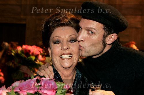 Den Bosch 19 december 2004
Premiere de Jantjes in de Parade
Carry tefsen en hugo Metsers III
Peter Smulders bv