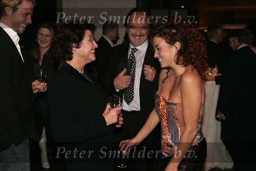 Den Bosch 19 december 2004
Premiere de Jantjes in de Parade
Katja Schuurman  met moeder dansend
Peter Smulders bv