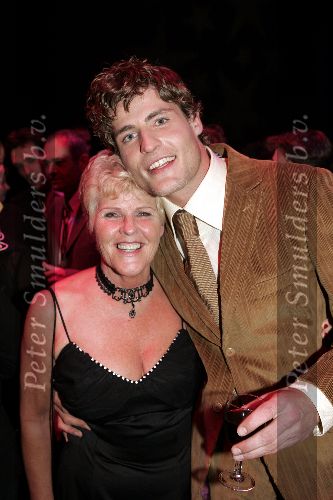 Den Bosch 19 december 2004
Premiere de Jantjes in de Parade
Koertjan de Bruijn met moeder
Peter Smulders bv