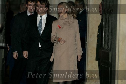 Amsterdam 1 november 2004
Prins Claus prijzen in het paleis op de dam.
Mabel Wisse Smit en Prins Friso met oranje bandje
Peter Smulders bv