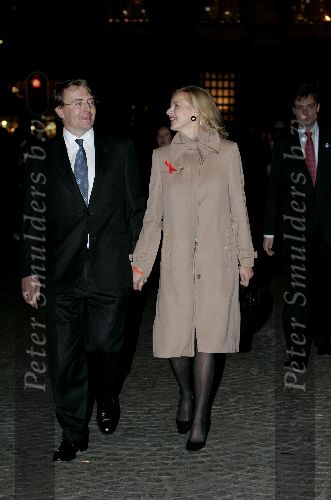 Amsterdam 1 november 2004
Prins Claus prijzen in het paleis op de dam.
Prins Friso met Mabel Wisse Smit wandelend op de dam. (Mabel met Oranje bandje)
Peter Smulders bv