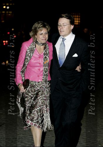Amsterdam 1 november 2004
Prins Claus prijzen in het paleis op de dam.
Prins Constantijn en Prinses Laurentien lopend op de dam.
Peter Smulders bv