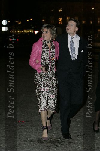 Amsterdam 1 november 2004
Prins Claus prijzen in het paleis op de dam.
Prins Constantijn en Prinses Laurentien lopend op de dam.
Peter Smulders bv