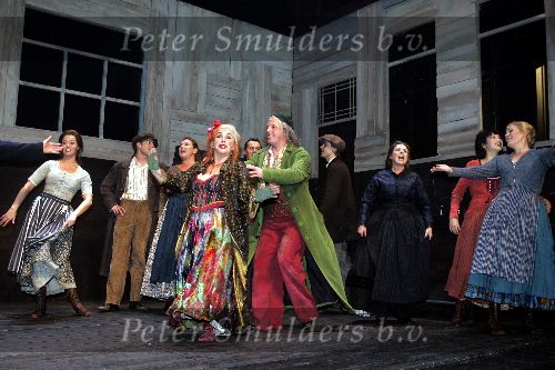 Den Bosch 19 december 2004
Premiere de Jantjes in de Parade
cast de Jantjes
Peter Smulders bv