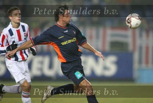 Tilburg 3 februari 2006
Kompetitiewedstrijd seizoen 2005-2006
Willem ll - RBC Roosendaal eindstand 3-1
Henk Vos