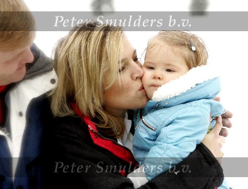 Lech 12 februari 2005
Officieel fotouur met Maxima Amalia Prins Willem Alexander en Koningin Beatrix. kussend
Peter Smulders bv