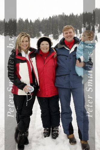 Lech 12 februari 2005
Officieel fotouur met Prinses Amalia Maxima Prins Willem Alexander en Koningin Beatrix
Peter Smulders bv