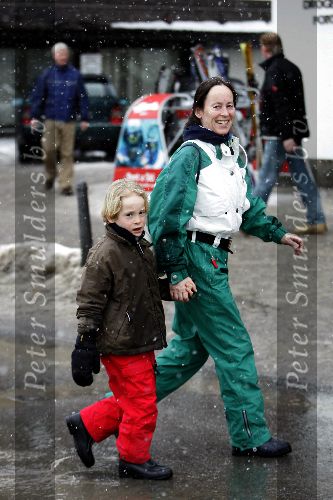 Lech 11 februari 2005
Brigitte Kleinstra met zoontje in Lech
Peter Smulders bv