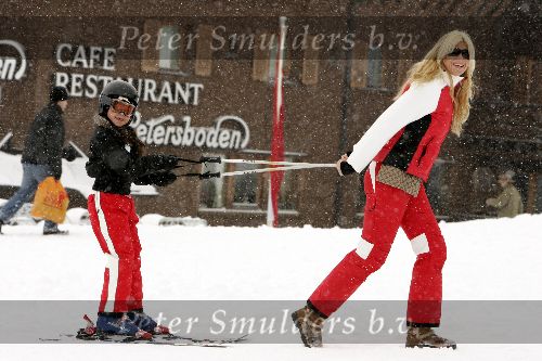 Lech 13 februari 2005
Estelle Gullit met Maxim en Joelle in Lech
Peter Smulders bv