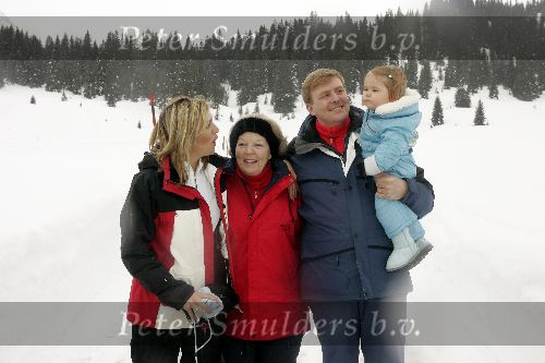 Lech 12 februari 2005
Officieel fotouur met Prinses Amalia Maxima Prins Willem Alexander en Koningin Beatrix
Peter Smulders bv