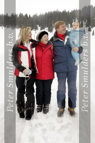 Lech 12 februari 2005
Officieel fotouur met Prinses Amalia Maxima Prins Willem Alexander en Koningin Beatrix
Peter Smulders bv