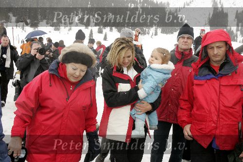 Lech 12 februari 2005
Officieel fotouur met Prinses Amalia Maxima Prins Willem Alexander en Koningin Beatrix
Peter Smulders bv