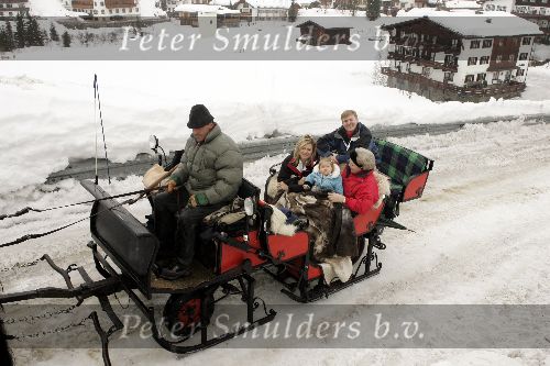 Lech 12 februari 2005
Officieel fotouur met Prinses Amalia Maxima Prins Willem Alexander en Koningin Beatrix
Peter Smulders bv
