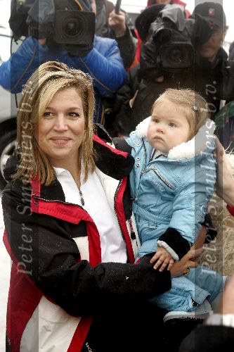 Lech 12 februari 2005
Officieel fotouur met Prinses Amalia Maxima Prins Willem Alexander en Koningin Beatrix
Peter Smulders bv